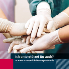 Teaser zum Spendenaufruf mit Händen in Gummihandschuhen